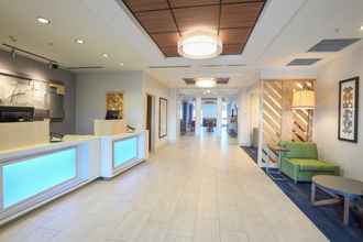 Lobby 4 Holiday Inn Express & Suites RICHWOOD - CINCINNATI SOUTH, an IHG Hotel