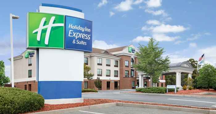 Exterior Holiday Inn Express & Suites TAPPAHANNOCK, an IHG Hotel