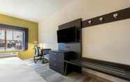 ห้องนอน 5 Holiday Inn Express & Suites CHICAGO WEST - ST CHARLES, an IHG Hotel