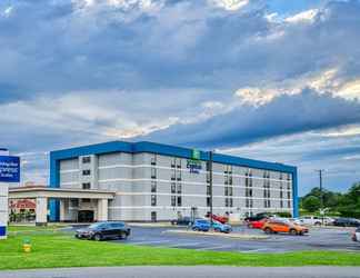 Exterior 2 Holiday Inn Express & Suites PIGEON FORGE/NEAR DOLLYWOOD, an IHG Hotel