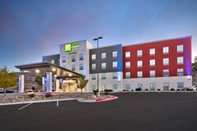 ภายนอกอาคาร Holiday Inn Express & Suites PRICE, an IHG Hotel