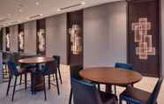 ร้านอาหาร 5 Holiday Inn Express BOSTON LOGAN AIRPORT - REVERE, an IHG Hotel