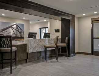 Lobi 2 Staybridge Suites OVERLAND PARK-KANSAS CITY AREA, an IHG Hotel