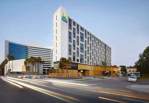 Bangunan Holiday Inn Express SYDNEY AIRPORT, an IHG Hotel