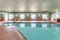 Kolam Renang Holiday Inn Express & Suites ALBERT LEA - I-35, an IHG Hotel