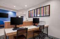 Functional Hall Holiday Inn Express & Suites CHICAGO - HOFFMAN ESTATES, an IHG Hotel