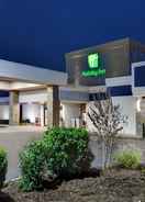 EXTERIOR_BUILDING Holiday Inn Philadelphia-Cherry Hill, an IHG Hotel