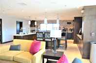 Bar, Kafe, dan Lounge Staybridge Suites HILLSBORO - ORENCO STATION, an IHG Hotel
