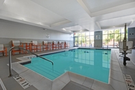 Swimming Pool Holiday Inn GRAND RAPIDS NORTH - WALKER, an IHG Hotel