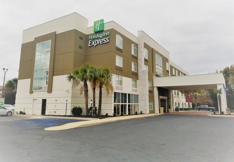 Exterior Holiday Inn Express COLUMBIA NE - FORT JACKSON, an IHG Hotel