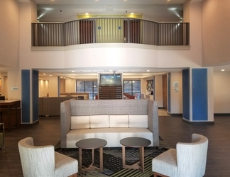 Lobby 2 Holiday Inn Express COLUMBIA NE - FORT JACKSON, an IHG Hotel