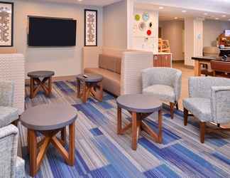 Sảnh chờ 2 Holiday Inn Express & Suites LACEY - OLYMPIA, an IHG Hotel
