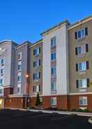 EXTERIOR_BUILDING Candlewood Suites St. Clairsville, an IHG Hotel