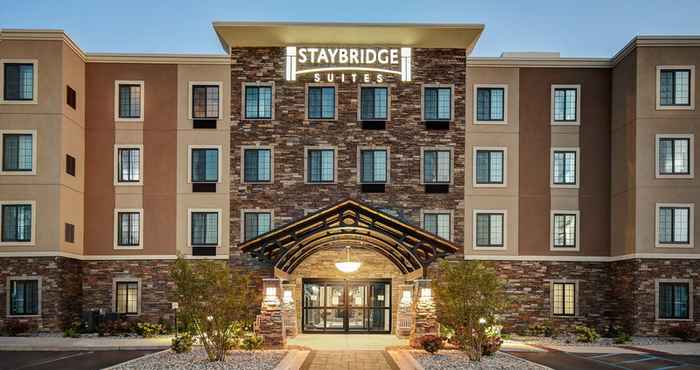 Exterior Staybridge Suites HOLLAND, an IHG Hotel