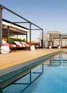 Hotel with swimming pool in Barcelona Kimpton VIVIDORA HOTEL, an IHG Hotel