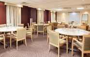 Others 2 Holiday Inn Express LONDON - STANSTED AIRPORT, an IHG Hotel