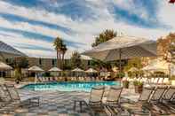 Swimming Pool Crowne Plaza PALO ALTO, an IHG Hotel