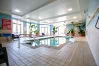 Swimming Pool Holiday Inn MANAHAWKIN/LONG BEACH ISLAND, an IHG Hotel