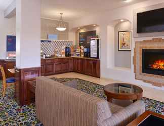 Lobby 2 Holiday Inn Express & Suites ALAMOSA, an IHG Hotel