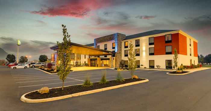 Exterior Holiday Inn Express & Suites TROY, an IHG Hotel