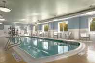 Swimming Pool Holiday Inn Express & Suites BINGHAMTON UNIVERSITY-VESTAL, an IHG Hotel