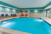 Kolam Renang Holiday Inn Express & Suites MIDDLETOWN - GOSHEN, an IHG Hotel