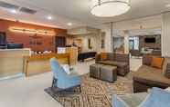 Lobby 5 Candlewood Suites FARGO SOUTH - MEDICAL CENTER