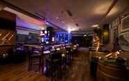 Bar, Kafe dan Lounge 3 Holiday Inn COCHIN, an IHG Hotel