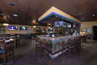 Bar, Cafe and Lounge Independent (SPHC) BROOKFIELD-MILWAUKEE HOTEL, an IHG Hotel