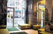 Lobi 2 Holiday Inn NEW YORK CITY - TIMES SQUARE, an IHG Hotel