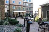 Common Space Staybridge Suites MINOT, an IHG Hotel