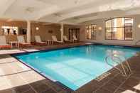 Swimming Pool Holiday Inn BOSTON-DEDHAM HTL & CONF CTR, an IHG Hotel