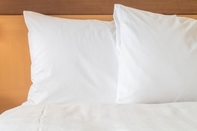 Bedroom Holiday Inn Express & Suites YORK, an IHG Hotel