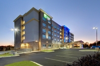 Exterior Holiday Inn Express & Suites CHARLOTTE SOUTHWEST, an IHG Hotel