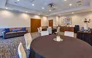 Ruangan Fungsional 7 Holiday Inn Express & Suites EAU CLAIRE WEST I-94, an IHG Hotel