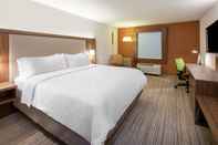 Bedroom Holiday Inn Express & Suites BUTLER, an IHG Hotel