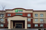 Exterior Holiday Inn Express ST. LOUIS ARPT - MARYLAND HGTS, an IHG Hotel