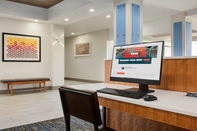 Functional Hall Holiday Inn Express & Suites MERCED - YOSEMITE NATL PK AREA, an IHG Hotel