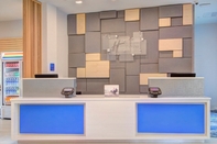 Lobby Holiday Inn Express & Suites CHARLOTTE SOUTHWEST, an IHG Hotel