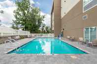 Swimming Pool Holiday Inn Express & Suites WEST MELBOURNE, an IHG Hotel