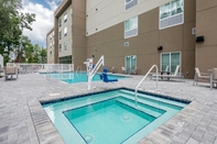 Swimming Pool Holiday Inn Express & Suites WEST MELBOURNE, an IHG Hotel