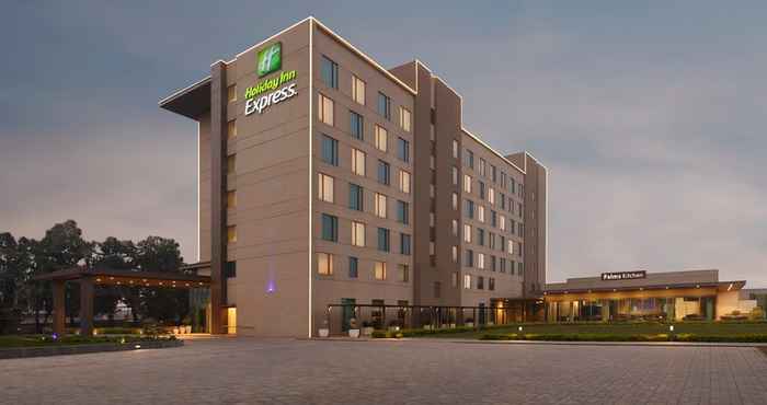 ภายนอกอาคาร Holiday Inn Express KOLKATA AIRPORT, an IHG Hotel