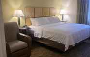 Phòng ngủ 4 Candlewood Suites BISMARCK