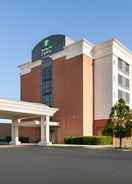 EXTERIOR_BUILDING Holiday Inn Express Hotel & Suites Norfolk Airport, an IHG Hotel