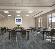 Ruangan Fungsional 4 Holiday Inn Express & Suites NORFOLK AIRPORT, an IHG Hotel