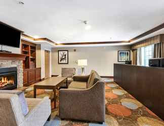 Lobi 2 Staybridge Suites PHILADELPHIA-MT. LAUREL, an IHG Hotel