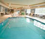 Swimming Pool 7 Holiday Inn Express & Suites WINONA, an IHG Hotel