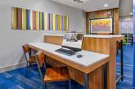 Functional Hall Holiday Inn Express & Suites WOOSTER, an IHG Hotel