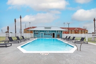 Swimming Pool Candlewood Suites ARANSAS PASS