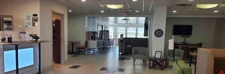 Lobi Holiday Inn Express & Suites ROCHESTER, an IHG Hotel